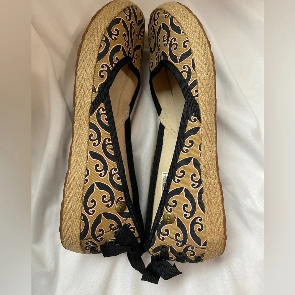 UGG Women’s Marrakech Indah Espadrille Ballet Flat Black/Tan Sz 6 EUC, Spring - Picture 10 of 13